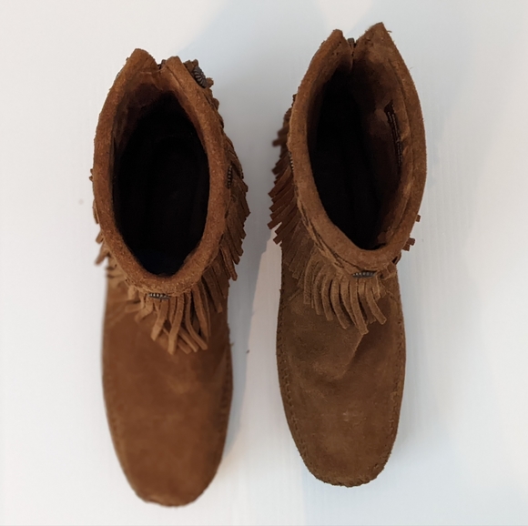 Minnetonka boots size 8 - Picture 7 of 9